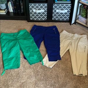 Women’s Chicos cropped capri Sz 2 or L